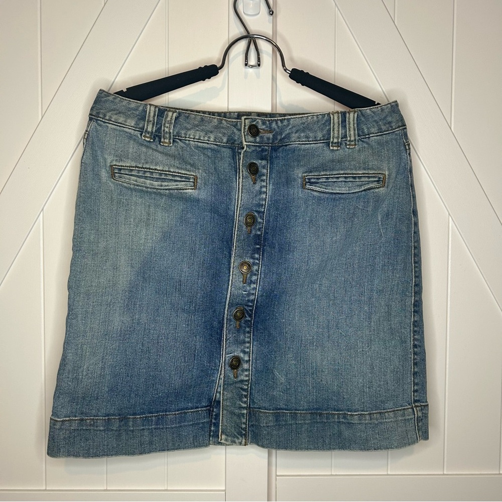 Ann Taylor LOFT Button‎ Down Denim Skirt Size 4.